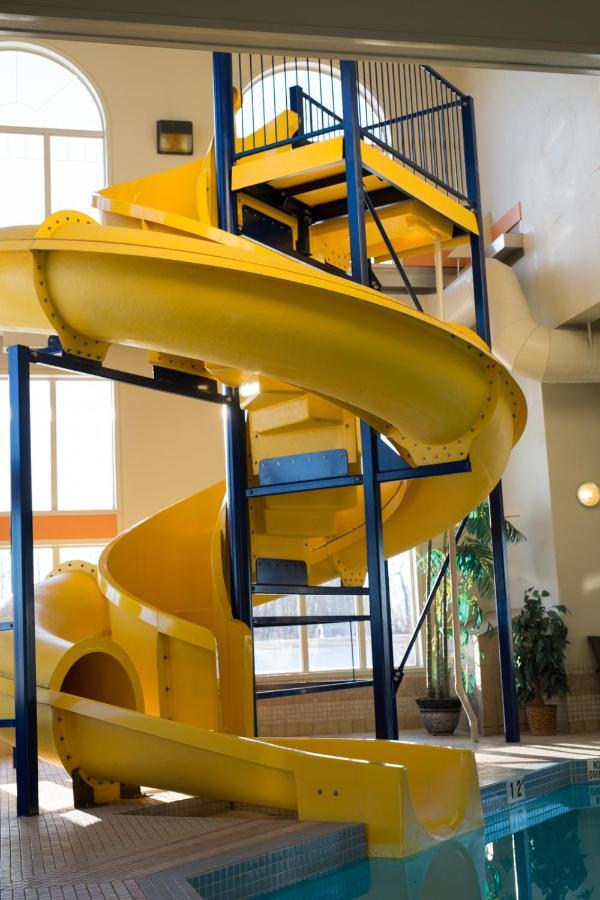 Peavine Inn & Suites High Prairie Bagian luar foto