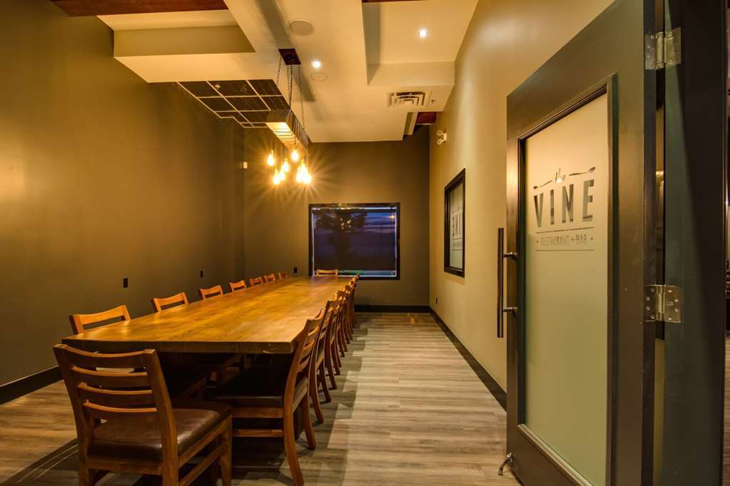 Peavine Inn & Suites High Prairie Restoran foto