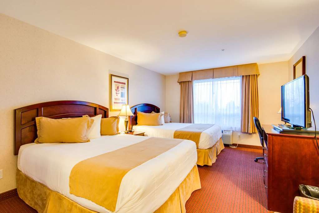 Peavine Inn & Suites High Prairie Ruang foto