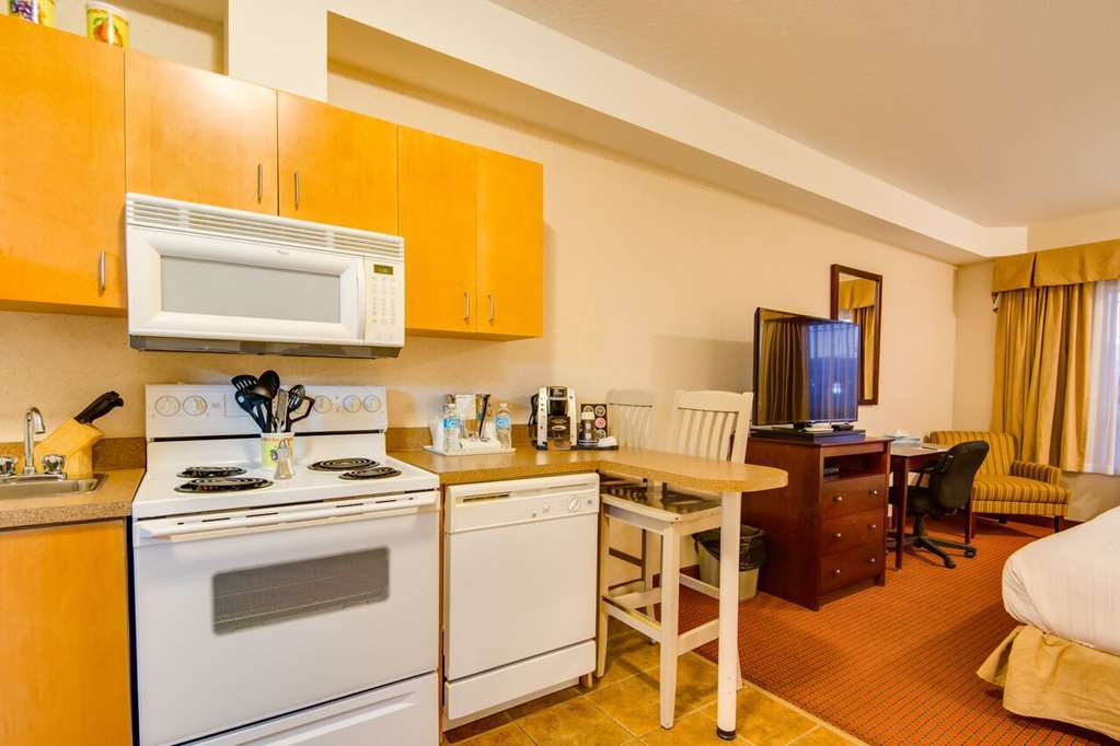 Peavine Inn & Suites High Prairie Ruang foto