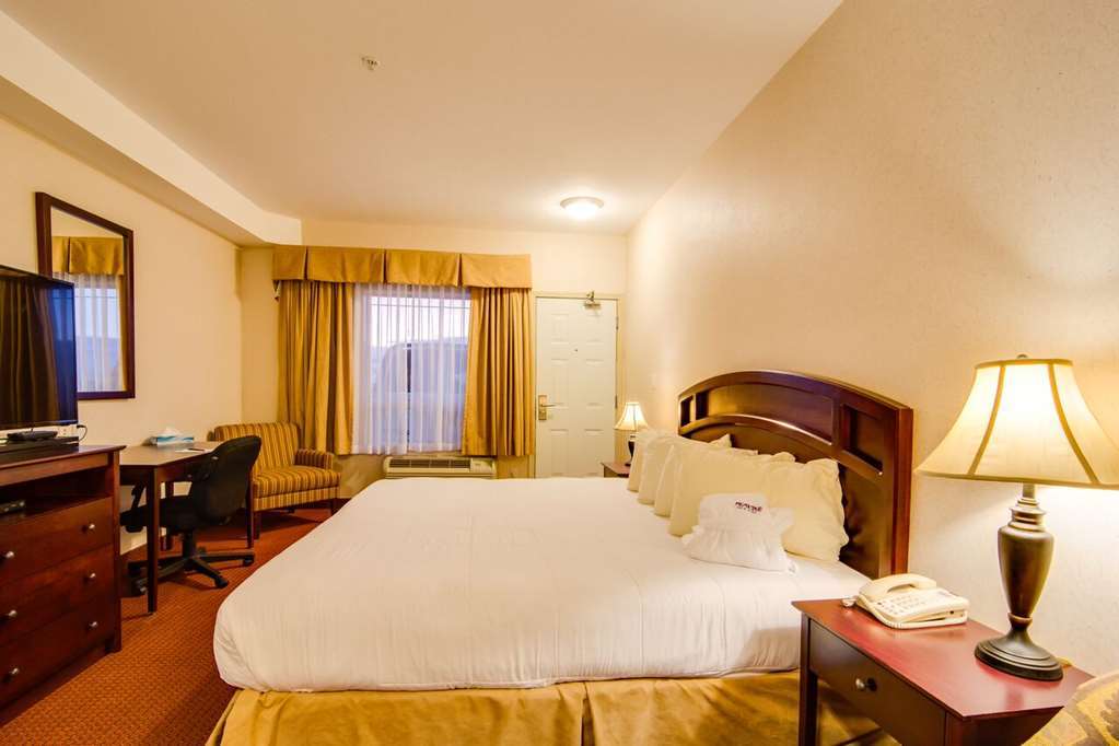 Peavine Inn & Suites High Prairie Ruang foto