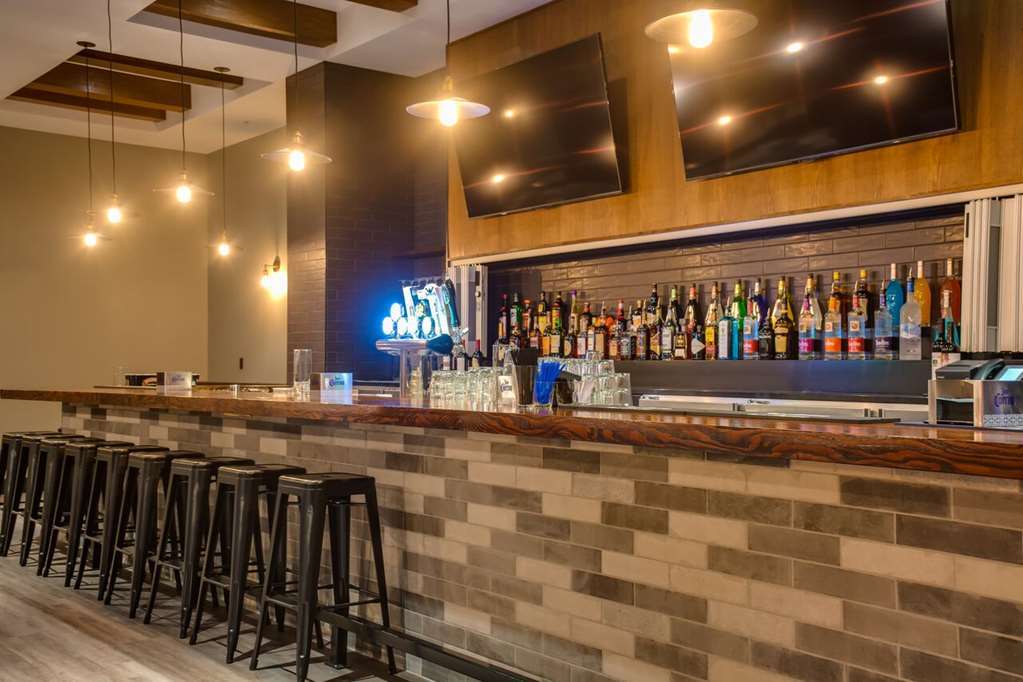 Peavine Inn & Suites High Prairie Restoran foto