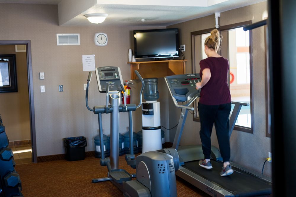 Peavine Inn & Suites High Prairie Bagian luar foto